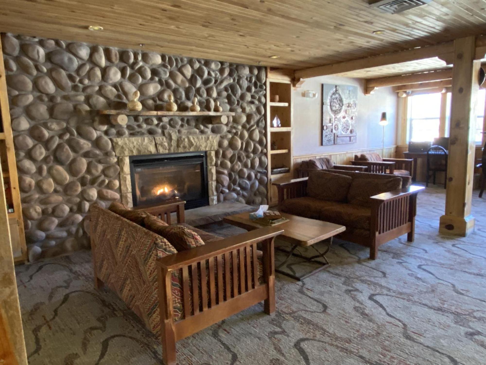 Motel River Canyon